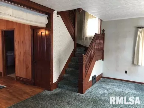 310 E 5th St, Gridley, IL 61744 photo 4