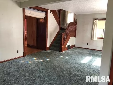 310 E 5th St, Gridley, IL 61744 photo 5
