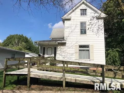 310 E 5th St, Gridley, IL 61744 photo 1