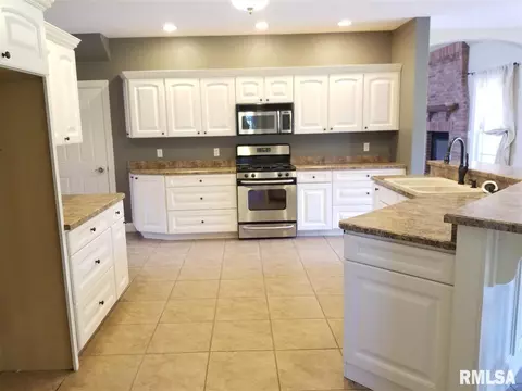 3309 S Thorncrest Ct, Mapleton, IL 61547 photo 8