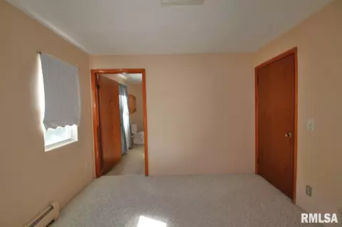 704 Keeling Ct, Canton, IL 61520 photo 13
