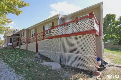 704 Keeling Ct, Canton, IL 61520 photo 7