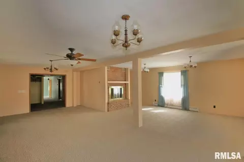 704 Keeling Ct, Canton, IL 61520 photo 20