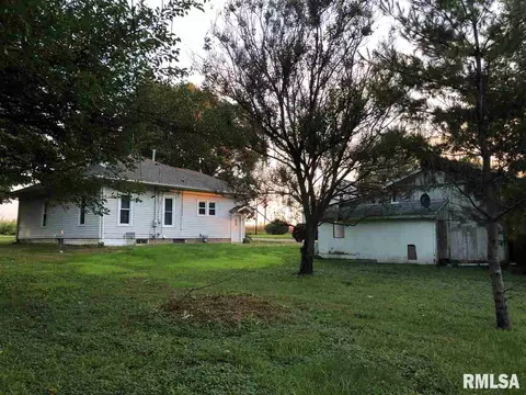 1221 Clark St, Lowpoint, IL 61545 photo 4