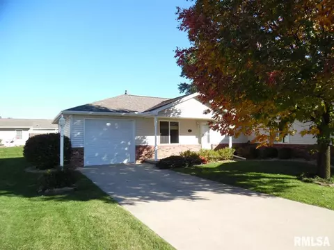 111 Easy St, Washington, IL 61571 photo 3
