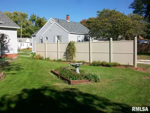 936 Elm St, Canton, IL 61520 photo 27