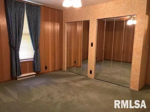 200 W Gilman, Secor, IL 61771 photo 14