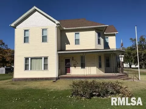 200 W Gilman, Secor, IL 61771 photo 1