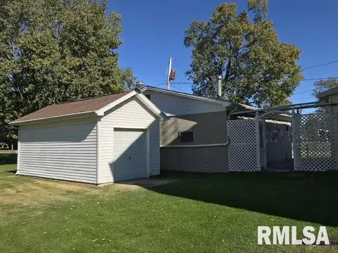 200 W Gilman, Secor, IL 61771 photo 20