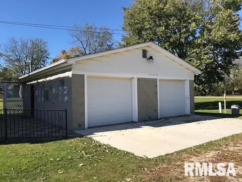 200 W Gilman, Secor, IL 61771 photo 23