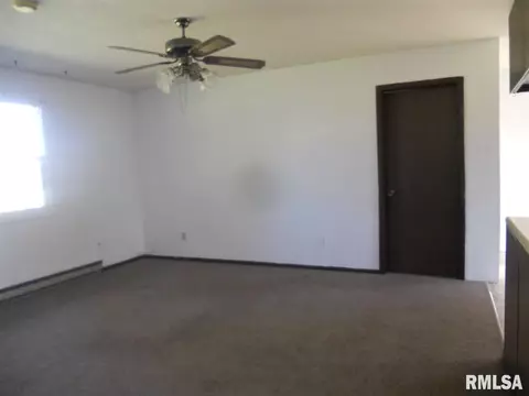 1613 E Murray St, Macomb, IL 61455 photo 5