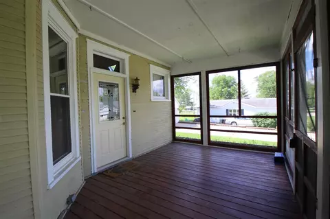 207 N 5th St, Dunlap, IL 61525 photo 5
