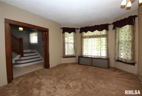 207 N 5th St, Dunlap, IL 61525 photo 10