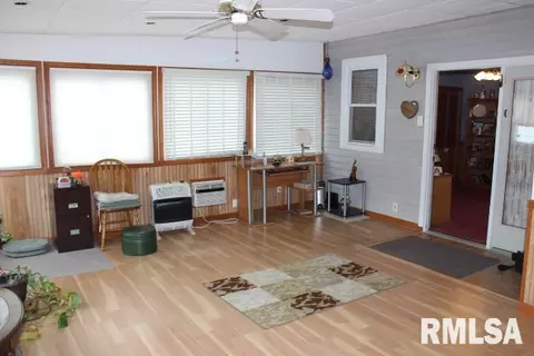 1094 E Ash, Canton, IL 61520 photo 18