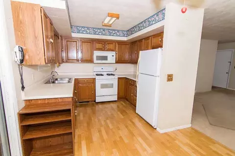 2004 Lighter St, Pekin, IL 61554 photo 14