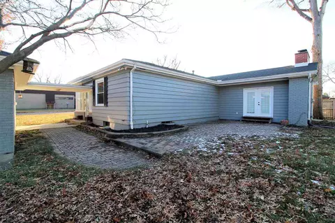 609 E Harrison St, Morton, IL 61550 photo 32