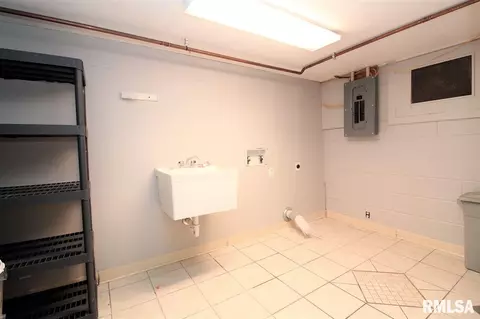 609 E Harrison St, Morton, IL 61550 photo 29