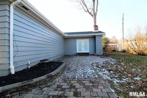 609 E Harrison St, Morton, IL 61550 photo 33
