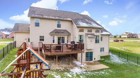 404 Westminster Rd, Germantown Hills, IL 61548 photo 2