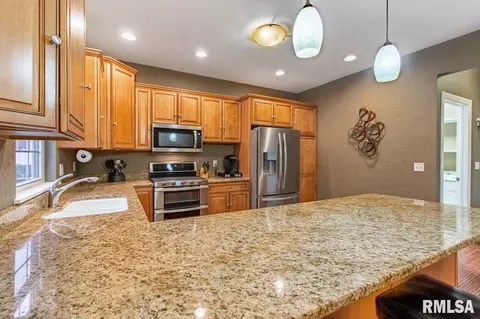 404 Westminster Rd, Germantown Hills, IL 61548 photo 13