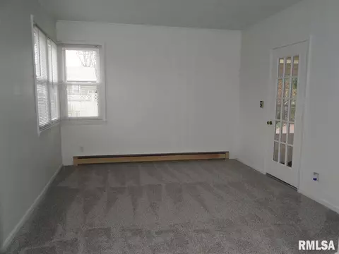 727 Memorial Dr, Macomb, IL 61455 photo 23