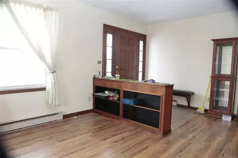 811 S Walnut St, Delavan, IL 61734 photo 7