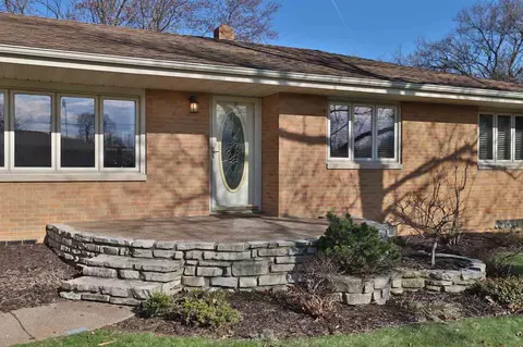 204 N 3rd St, Roanoke, IL 61561 photo 31