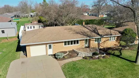 204 N 3rd St, Roanoke, IL 61561 photo 32