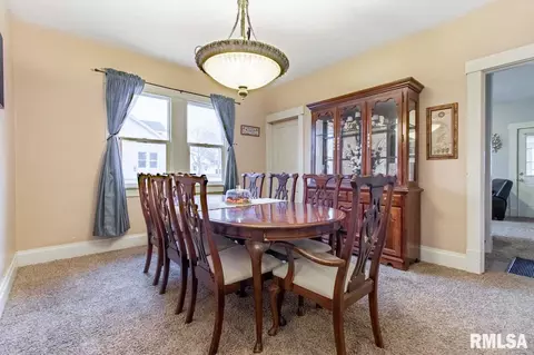 307 Monroe, Henry, IL 61537 photo 10