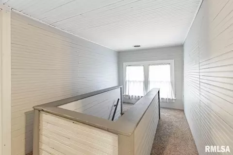 307 Monroe, Henry, IL 61537 photo 23