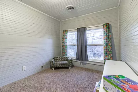 307 Monroe, Henry, IL 61537 photo 25
