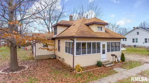 307 Monroe, Henry, IL 61537 photo 31