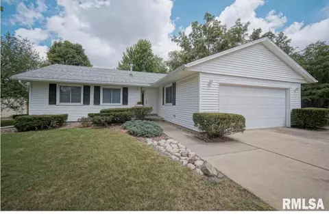2022 Juniper, Bloomington, IL 61701 photo 1