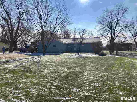 380 E Broadway St, Ipava, IL 61441 photo 6
