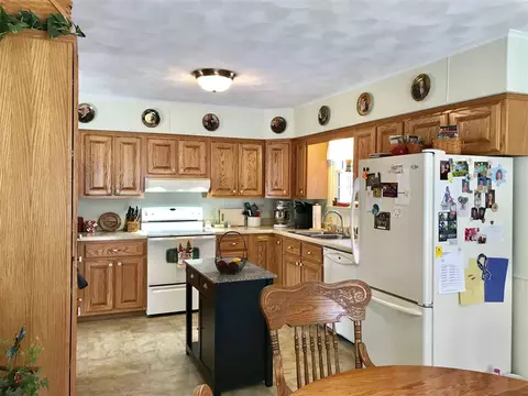 380 E Broadway St, Ipava, IL 61441 photo 11