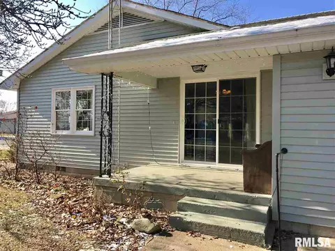 380 E Broadway St, Ipava, IL 61441 photo 3