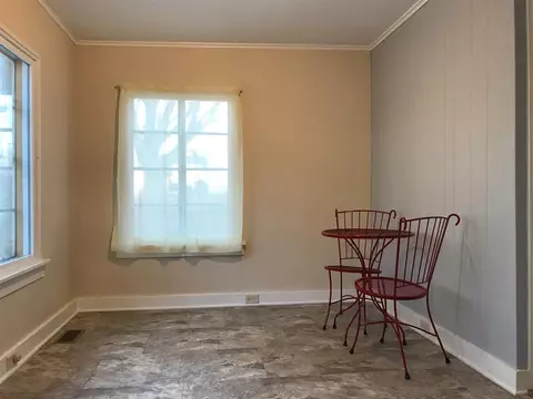 109 W Crow, Eureka, IL 61530 photo 10