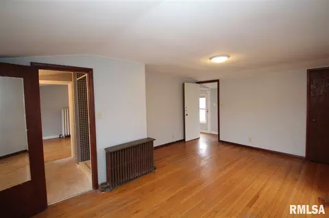 206 S Myers St, Eureka, IL 61530 photo 20