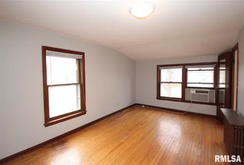 206 S Myers St, Eureka, IL 61530 photo 19