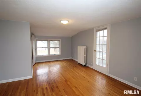 206 S Myers St, Eureka, IL 61530 photo 23
