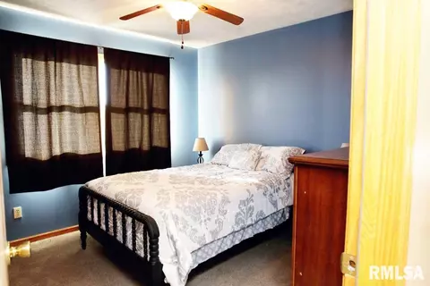 908 W Dennis Dr, Eureka, IL 61530 photo 24