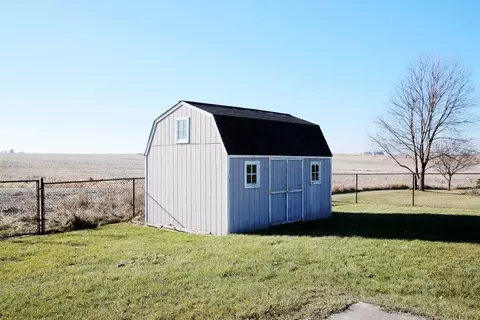 908 W Dennis Dr, Eureka, IL 61530 photo 28