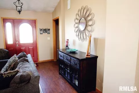 908 W Dennis Dr, Eureka, IL 61530 photo 14