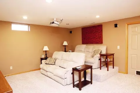 908 W Dennis Dr, Eureka, IL 61530 photo 18