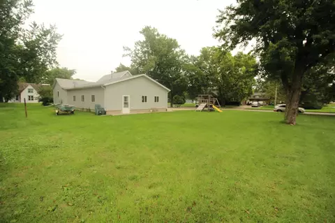 636 Maple Ave, Minonk, IL 61760 photo 13