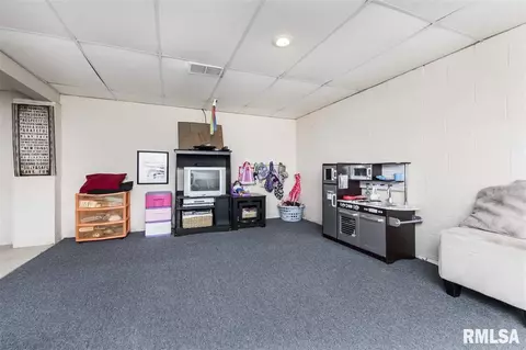 1020 E Grant St, Macomb, IL 61455 photo 30
