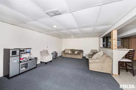 1020 E Grant St, Macomb, IL 61455 photo 14