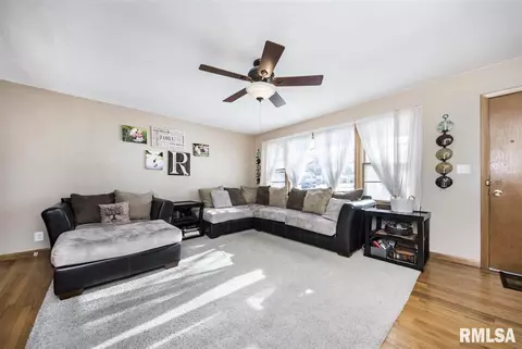 1020 E Grant St, Macomb, IL 61455 photo 7