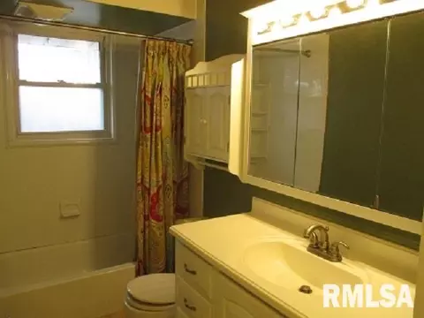 1924 E Princeton St, Peoria, IL 61614 photo 21