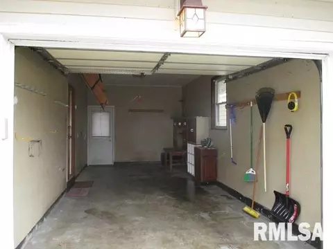 1924 E Princeton St, Peoria, IL 61614 photo 29